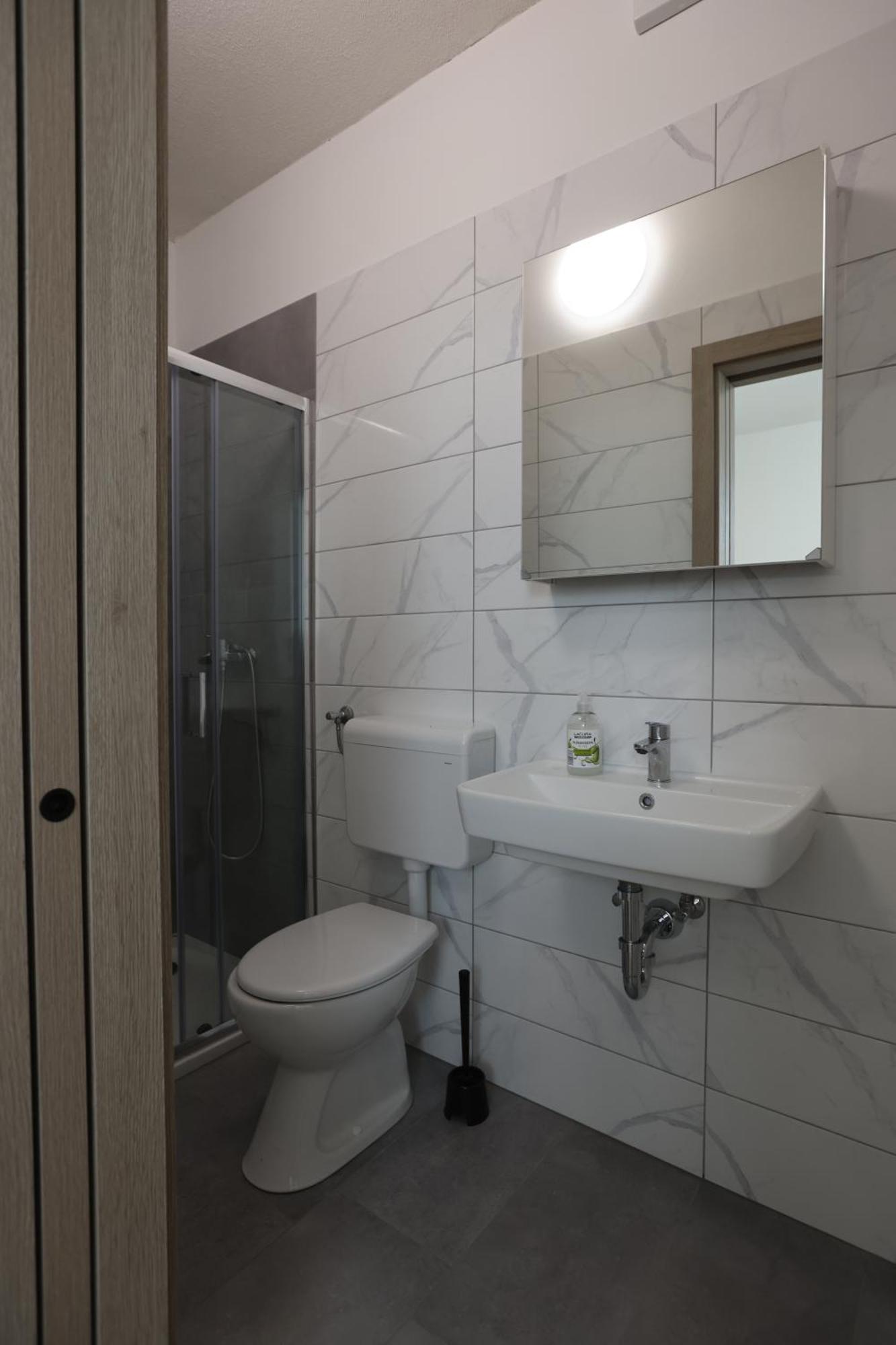 Apartment Andrea - *